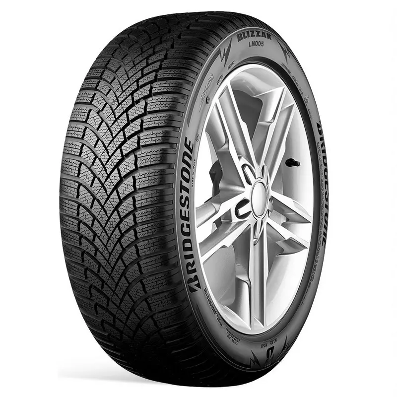 Bridgestone Blizzak LM005 215/65 R 17